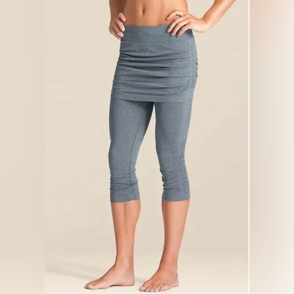 Athleta Gray Skirted Leggings~ XS